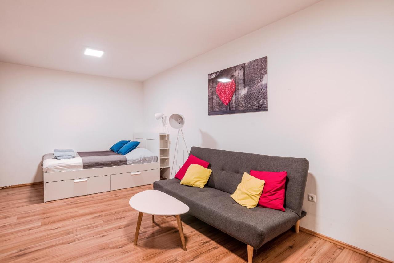 Central Studio Boulevard بودابست المظهر الخارجي الصورة