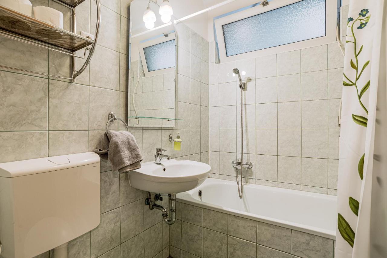 Central Studio Boulevard بودابست المظهر الخارجي الصورة